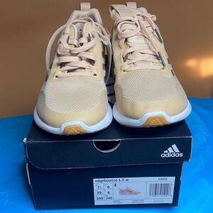 adidas Women Beige/Tan Edgebounce Sneakers